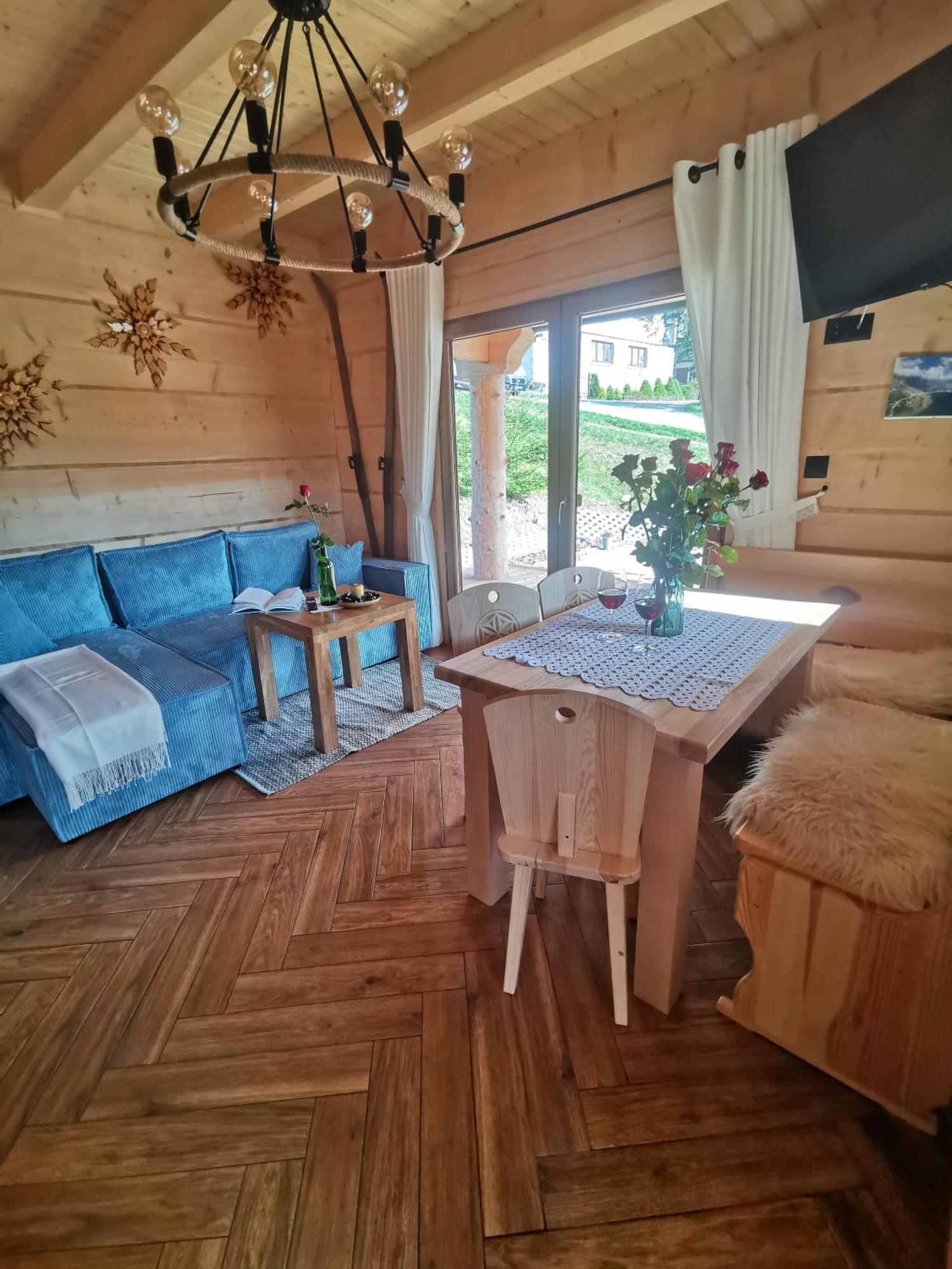 Malowany Domek W Gorach Ciche  Exteriér fotografie